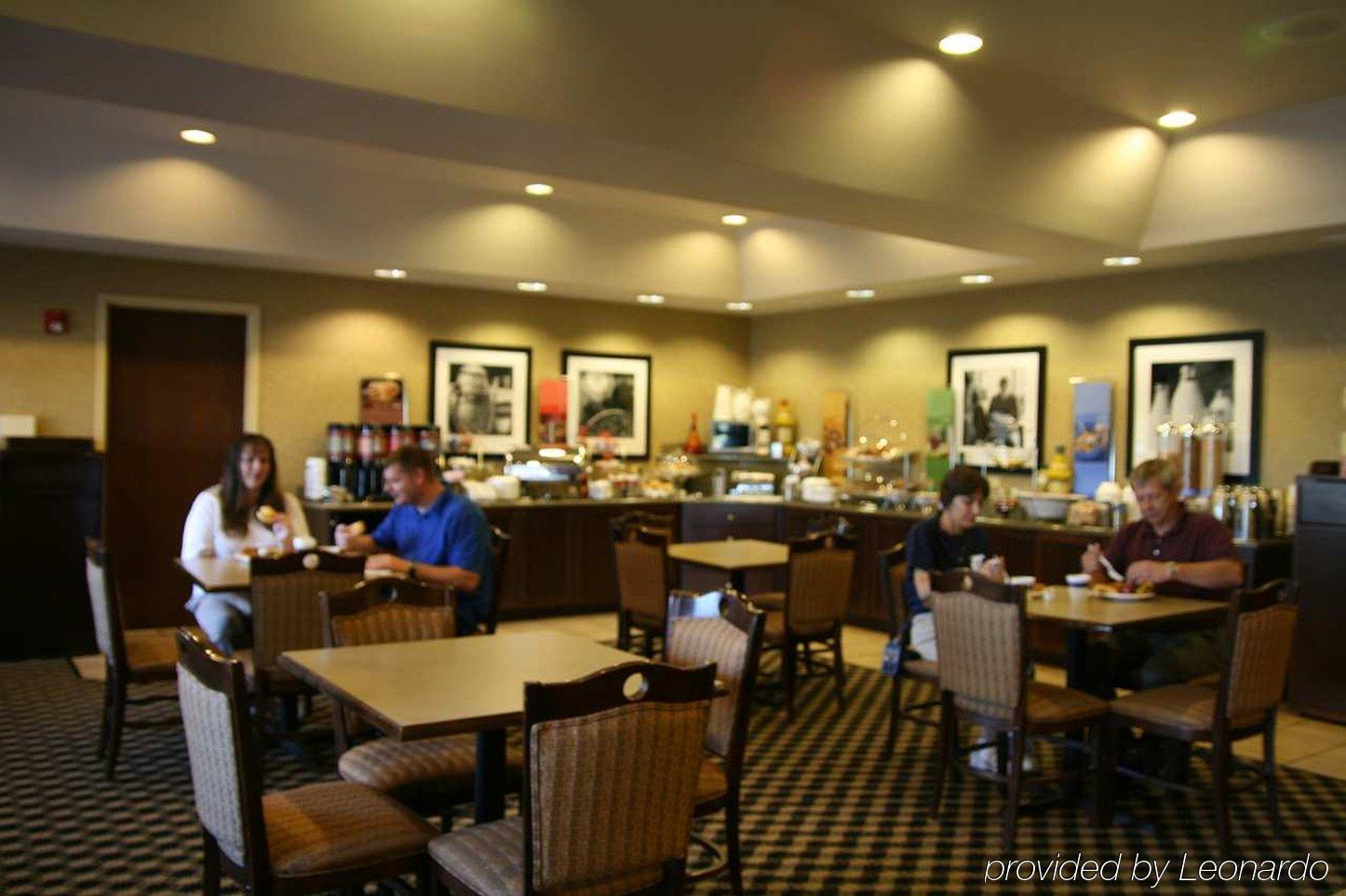 Hampton Inn Маршалл Ресторан фото